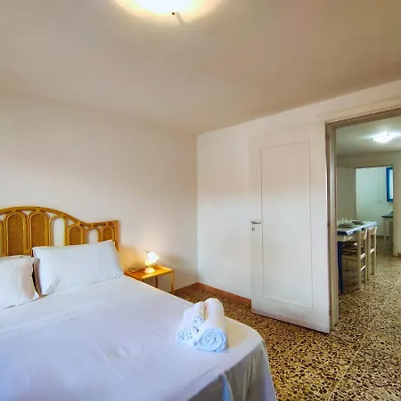 La Casa Delle Cinte Lido Marini